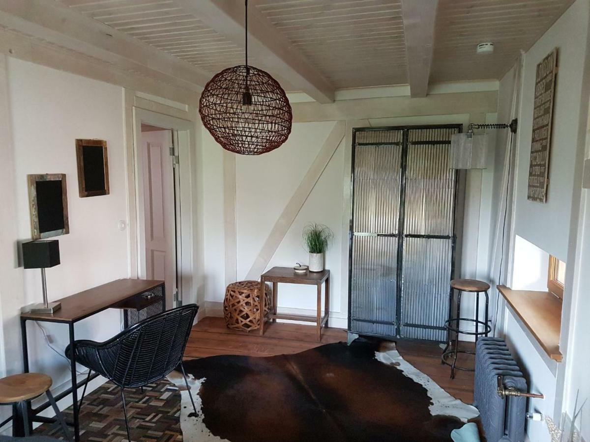 Stadtvilla An Der Viergelindenbruecke Homestay Rostock